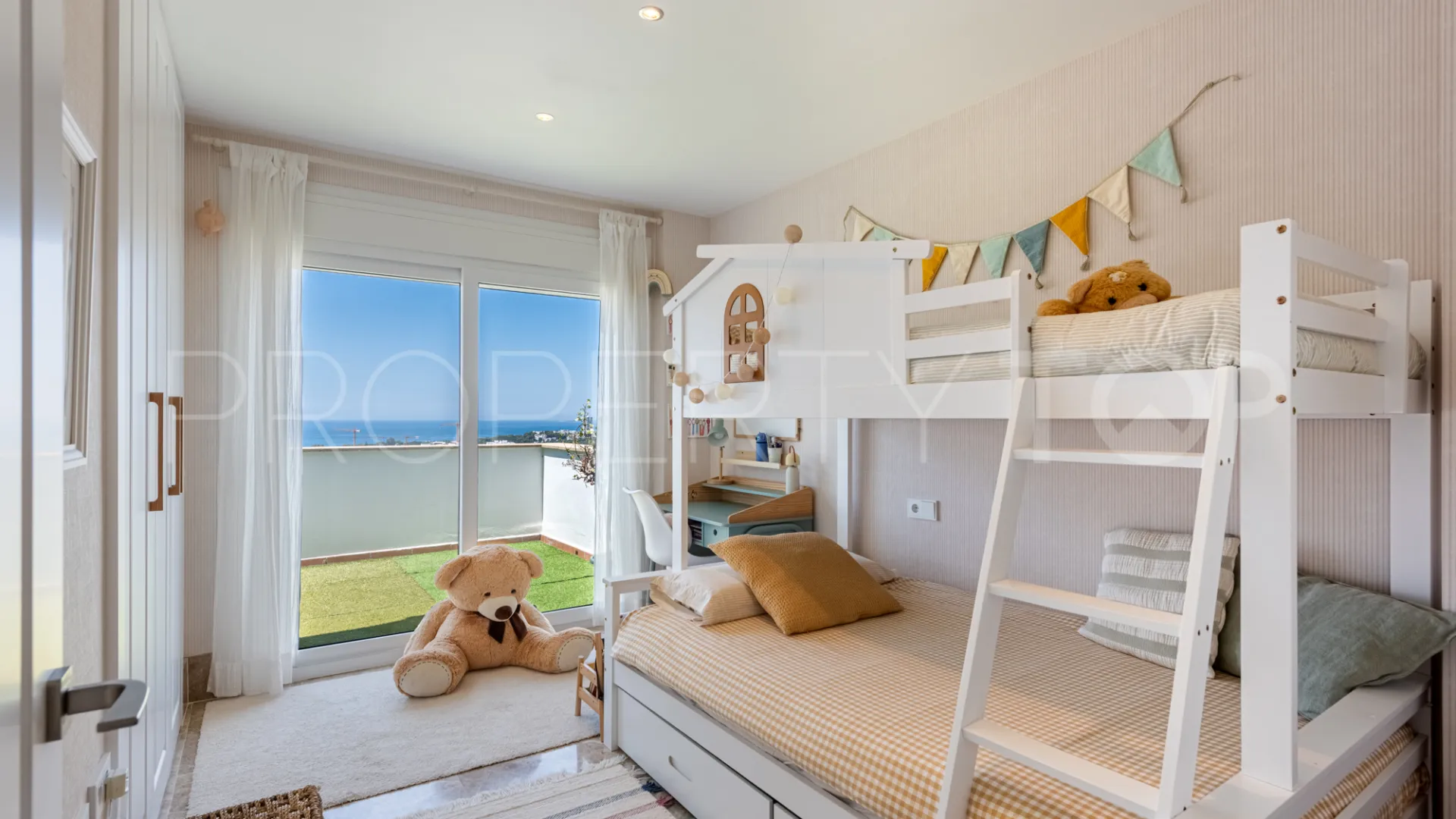 For sale duplex with 3 bedrooms in Santa Clara