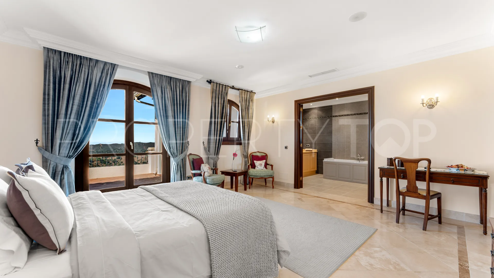 For sale El Velerin villa