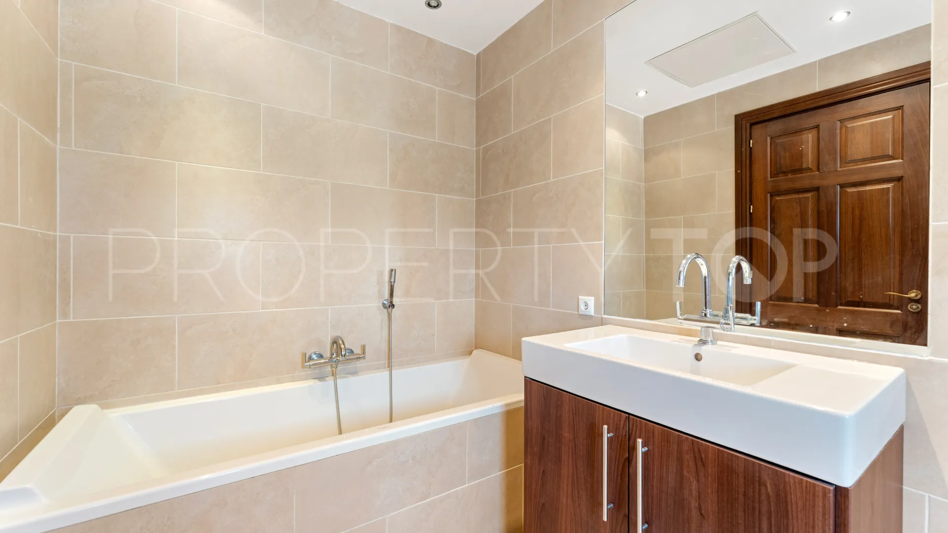 For sale El Velerin villa