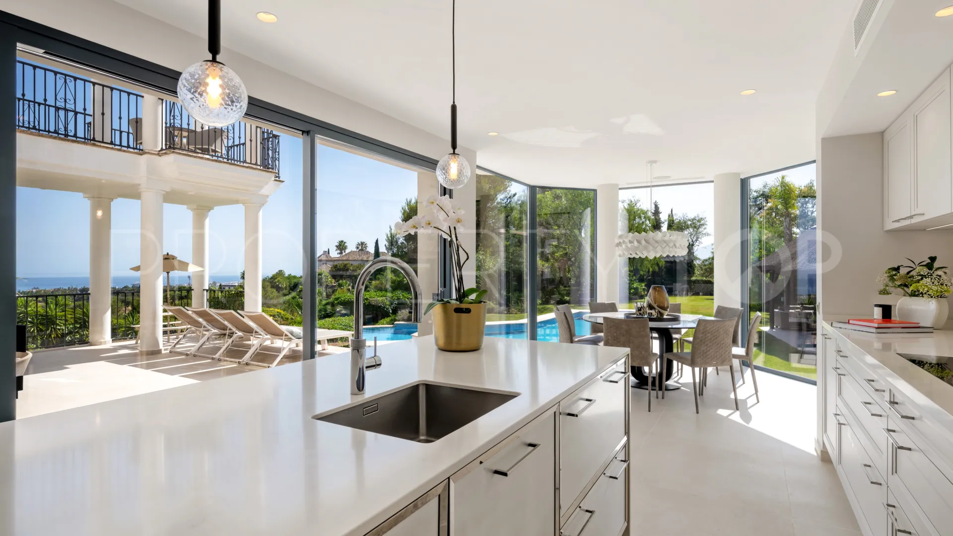 For sale Marbella Hill Club villa
