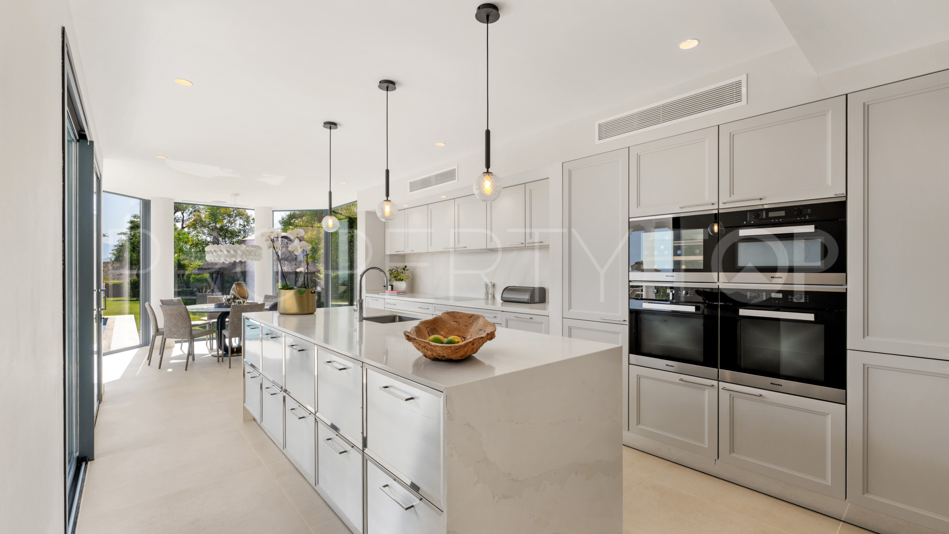 For sale Marbella Hill Club villa