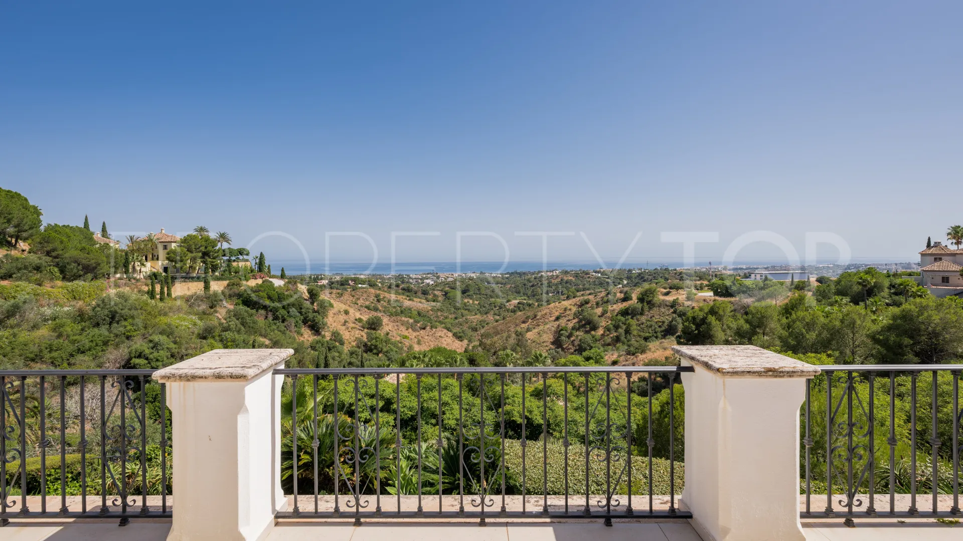 For sale Marbella Hill Club villa