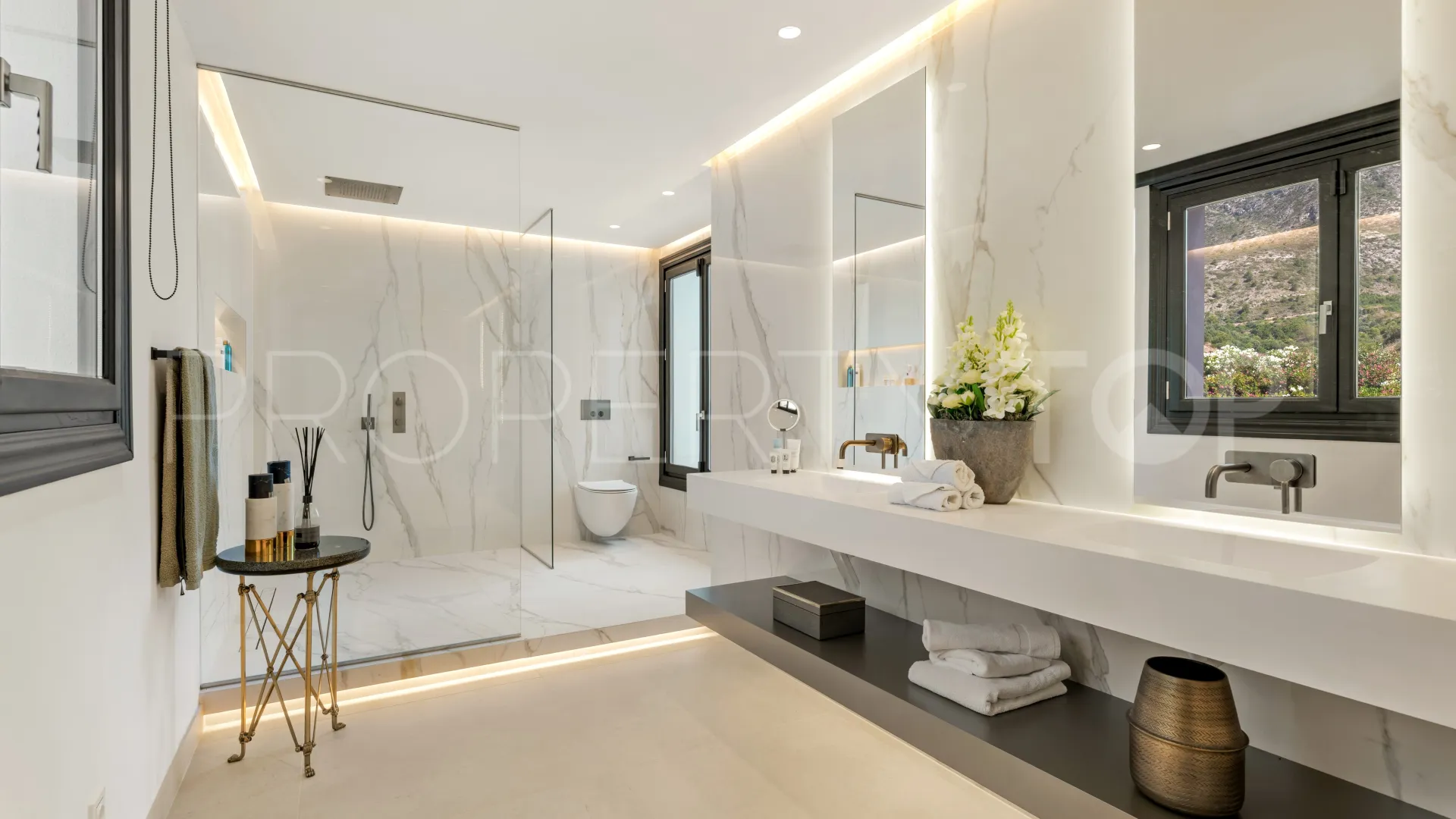 For sale Marbella Hill Club villa