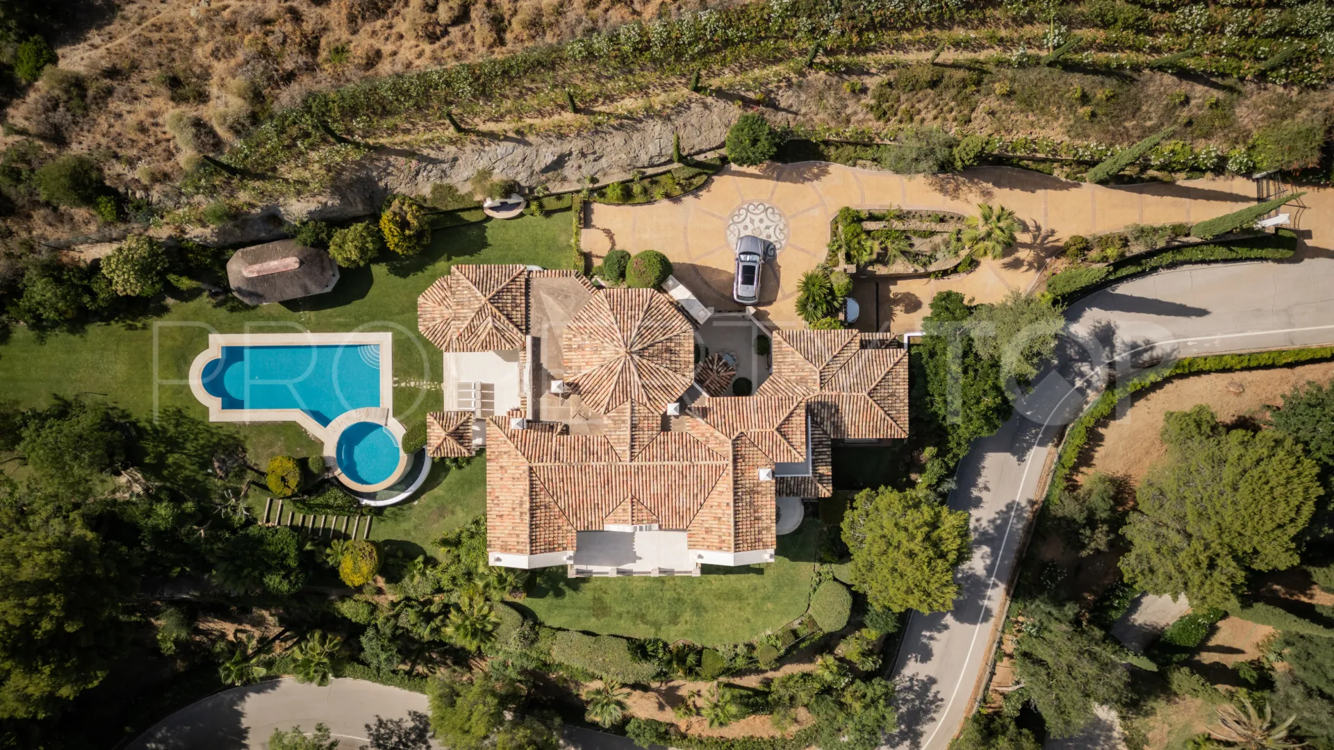 For sale Marbella Hill Club villa