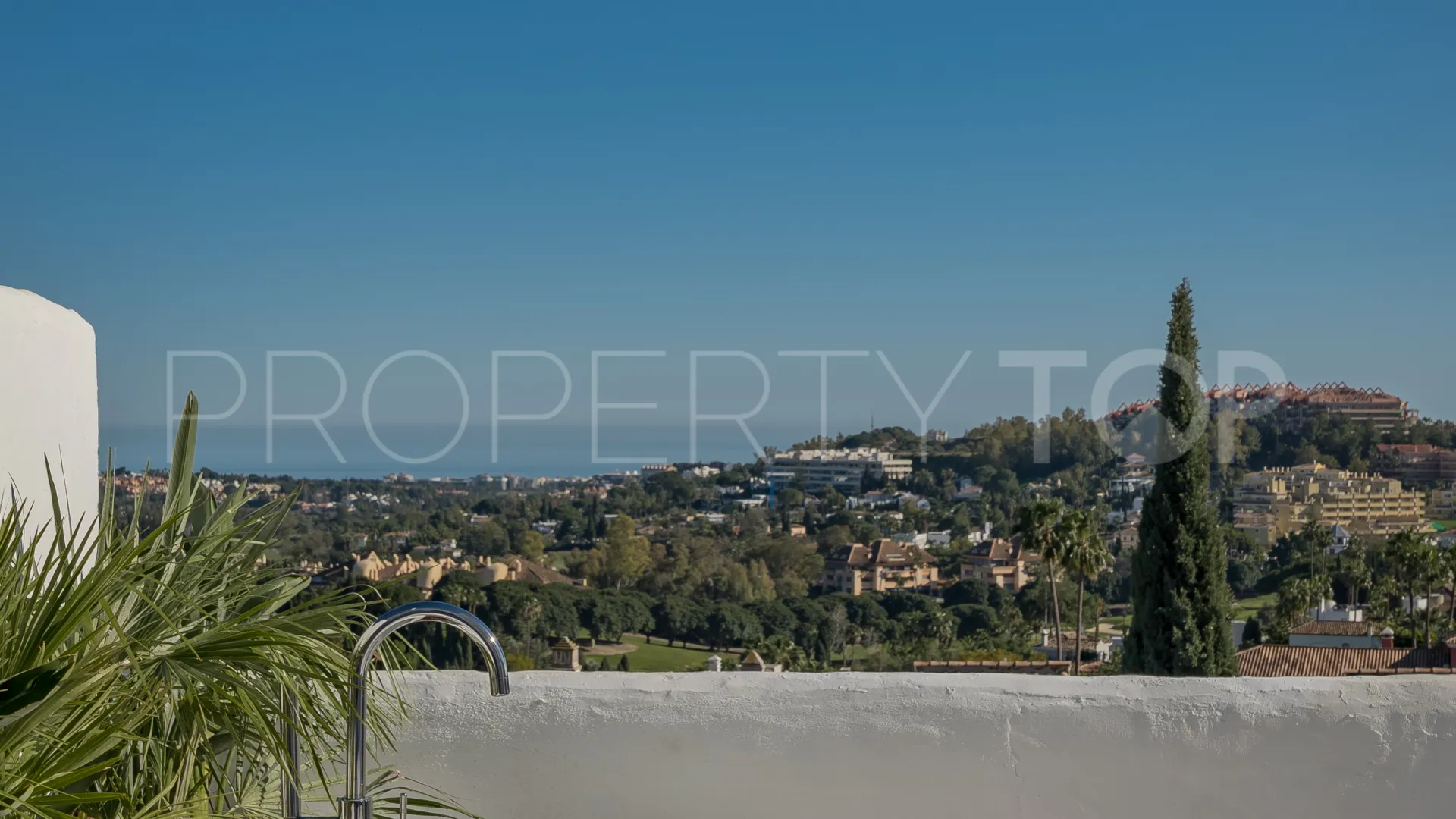 Atico duplex en venta con 3 dormitorios en La Quinta Village