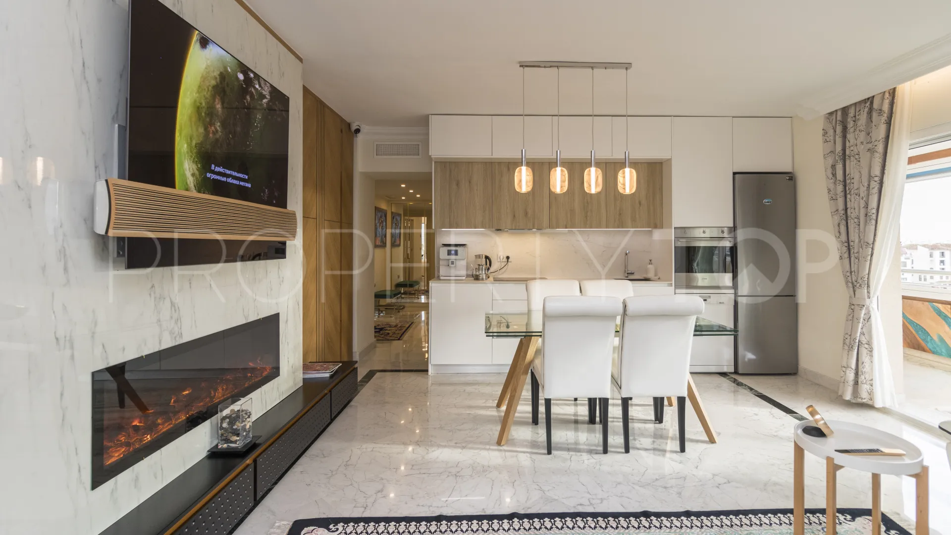 Apartamento a la venta de 2 dormitorios en Marina Banus