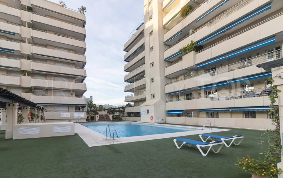 Apartamento a la venta de 2 dormitorios en Marina Banus