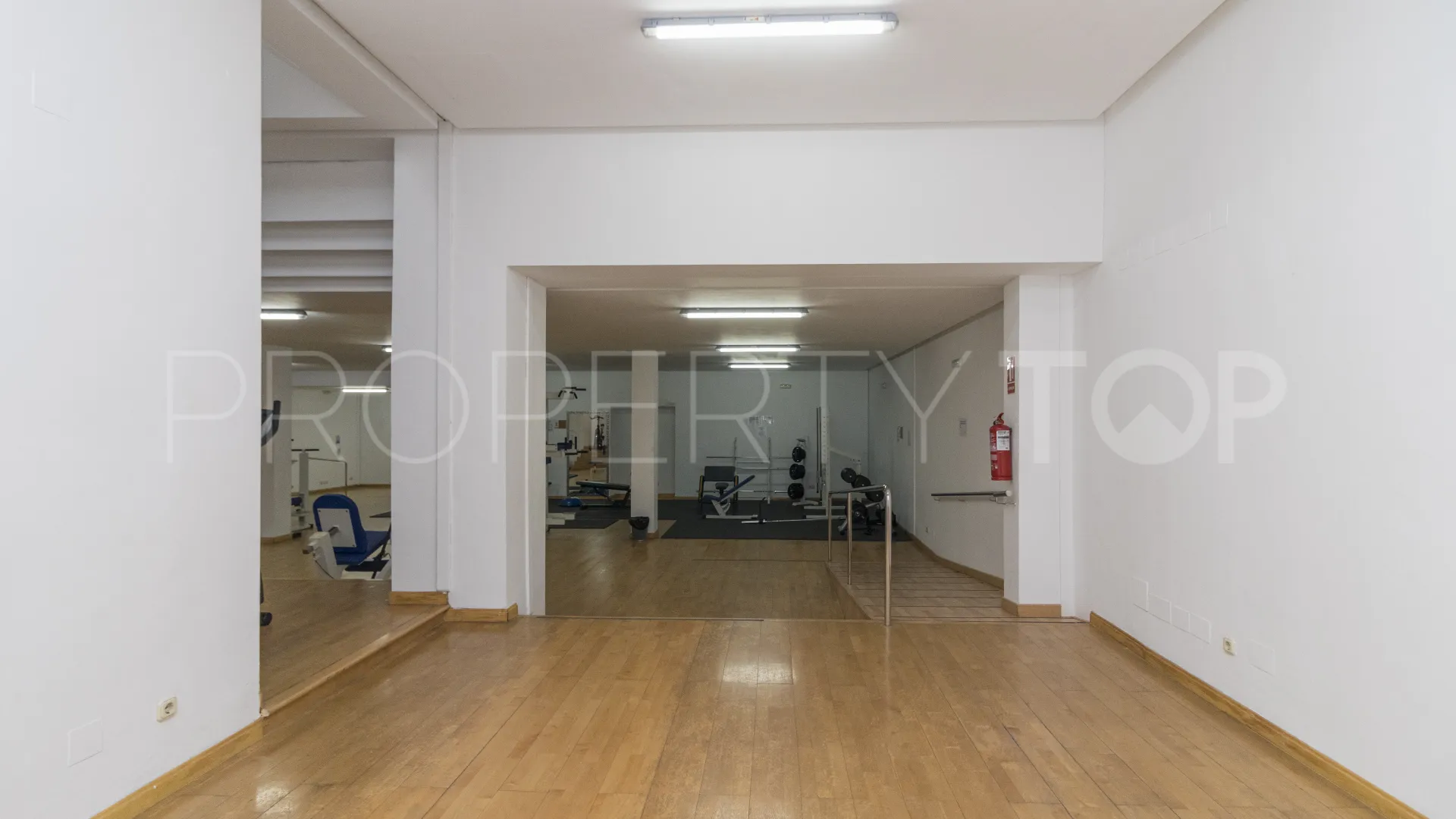 Apartamento a la venta de 2 dormitorios en Marina Banus