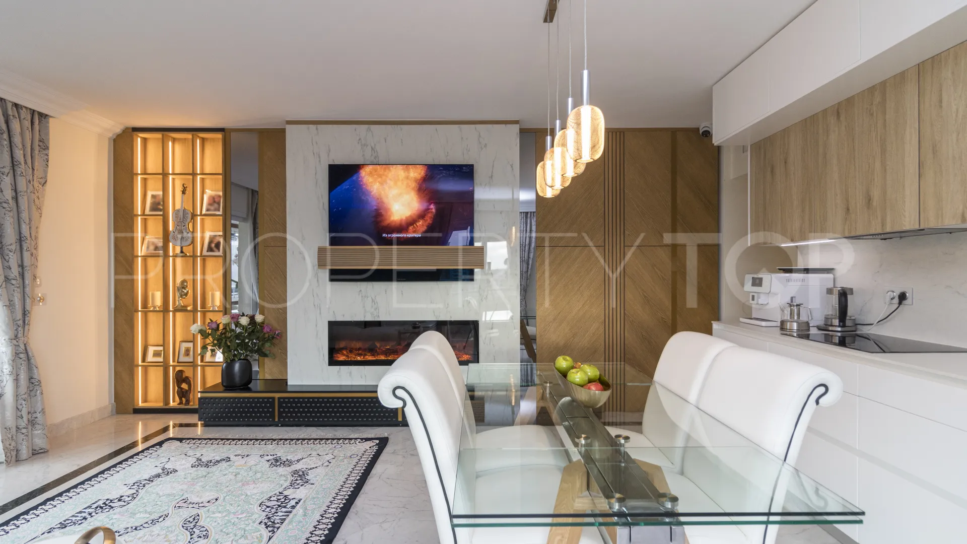 Apartamento a la venta de 2 dormitorios en Marina Banus