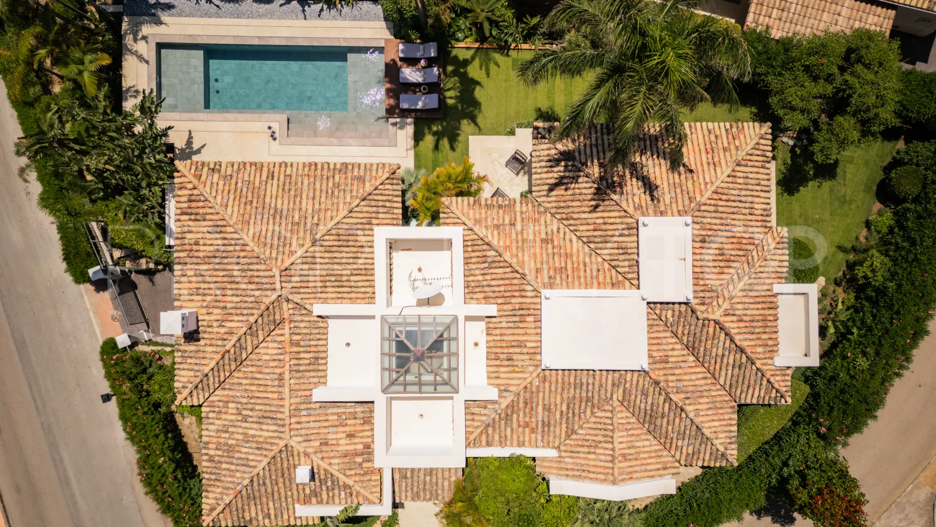 For sale Bellevue villa with 4 bedrooms