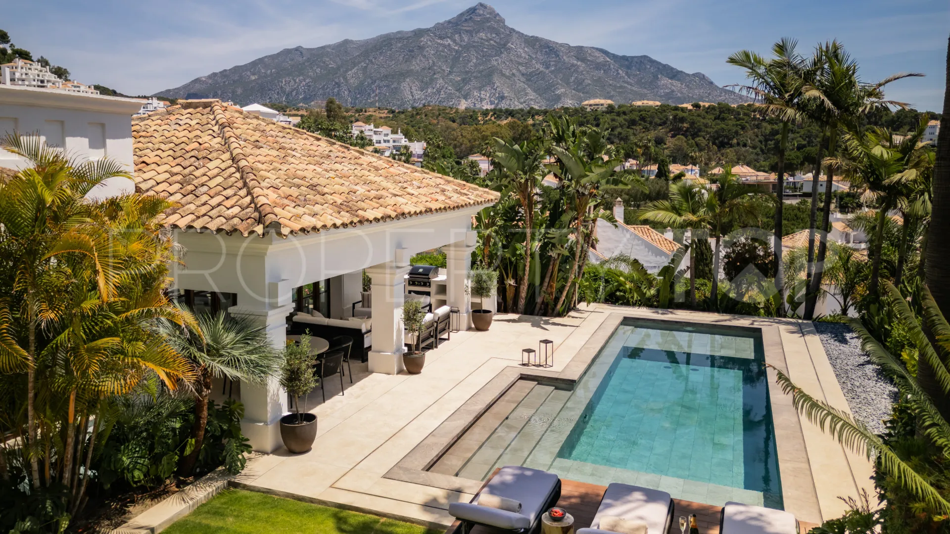 For sale Bellevue villa with 4 bedrooms