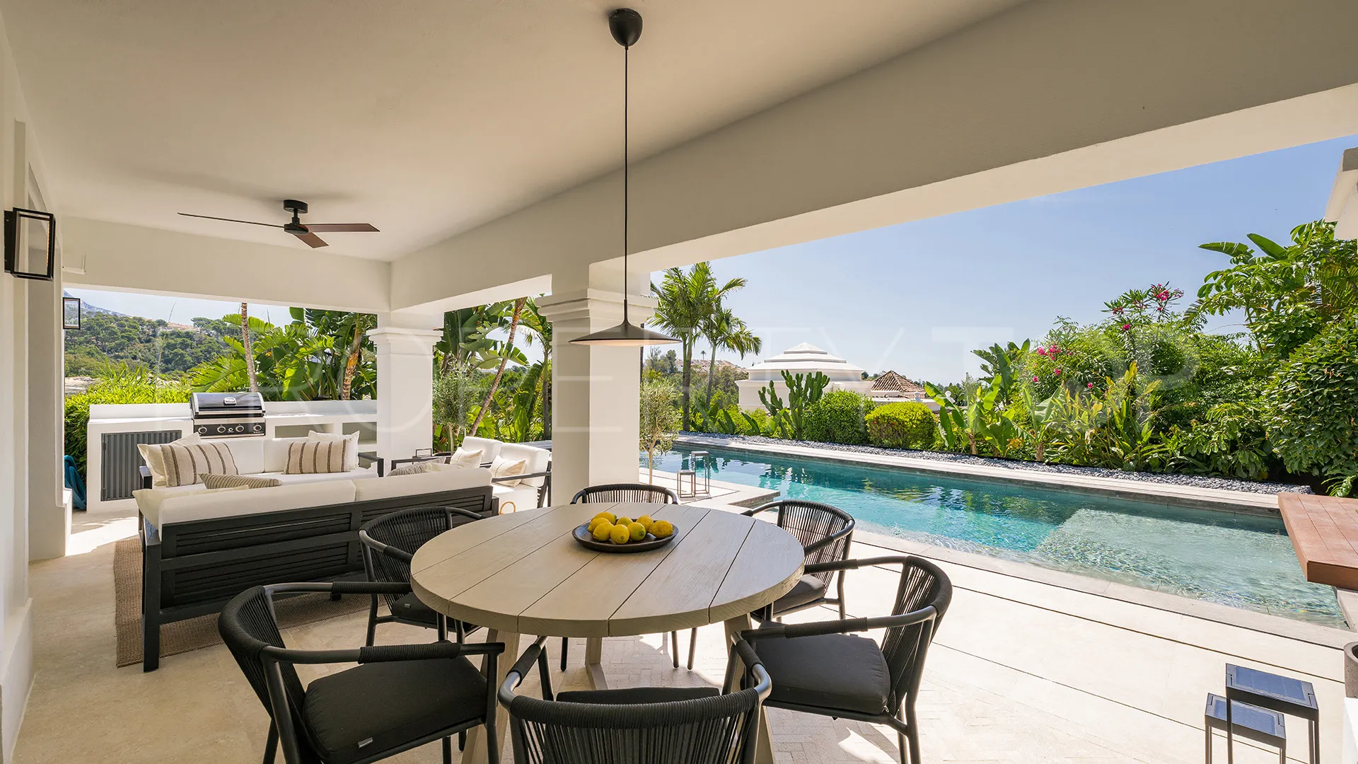For sale Bellevue villa with 4 bedrooms
