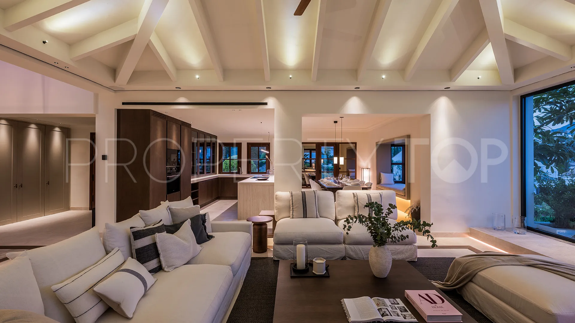 For sale Bellevue villa with 4 bedrooms