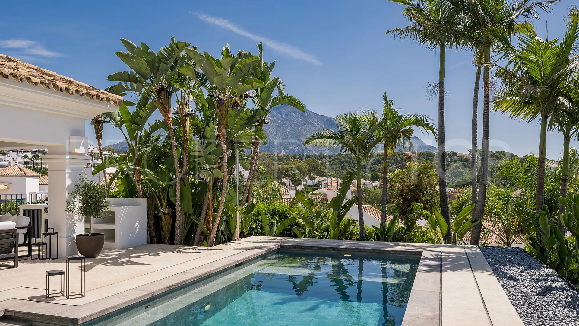 For sale Bellevue villa with 4 bedrooms