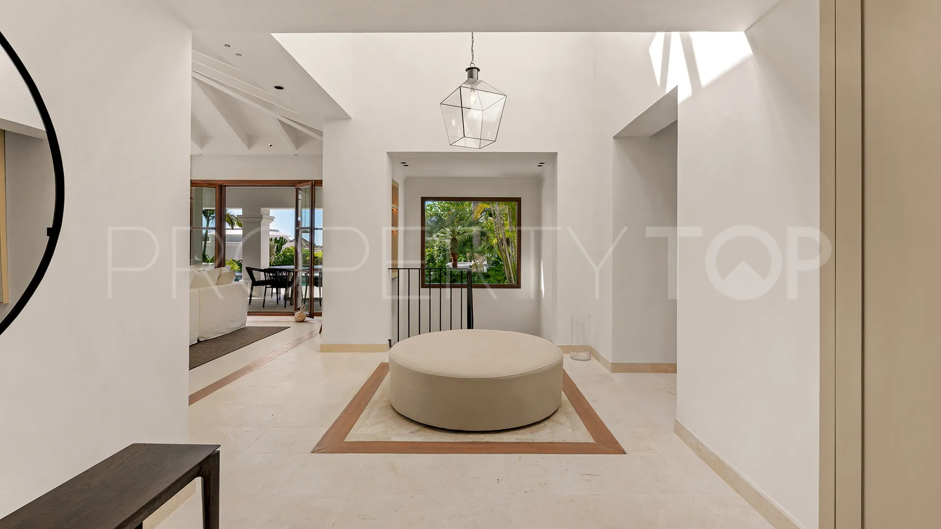 For sale Bellevue villa with 4 bedrooms