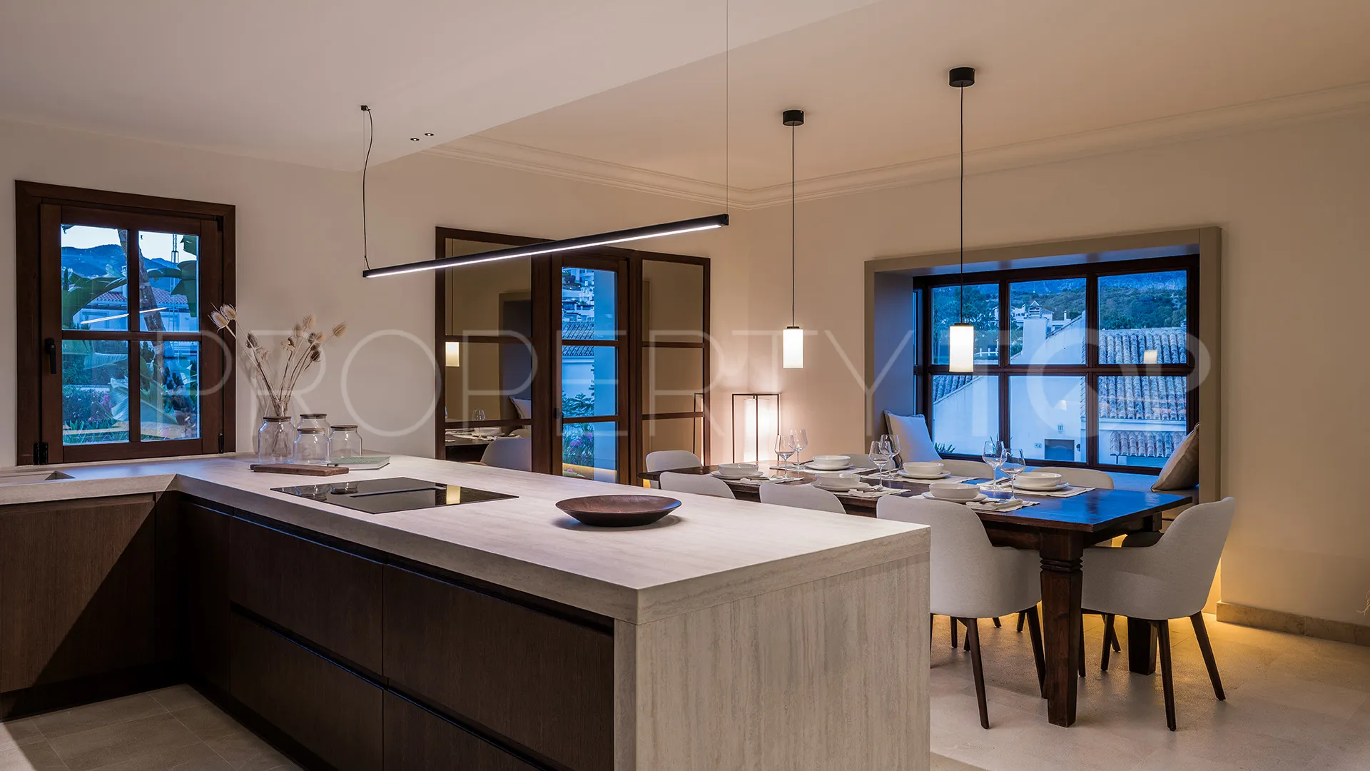 For sale Bellevue villa with 4 bedrooms
