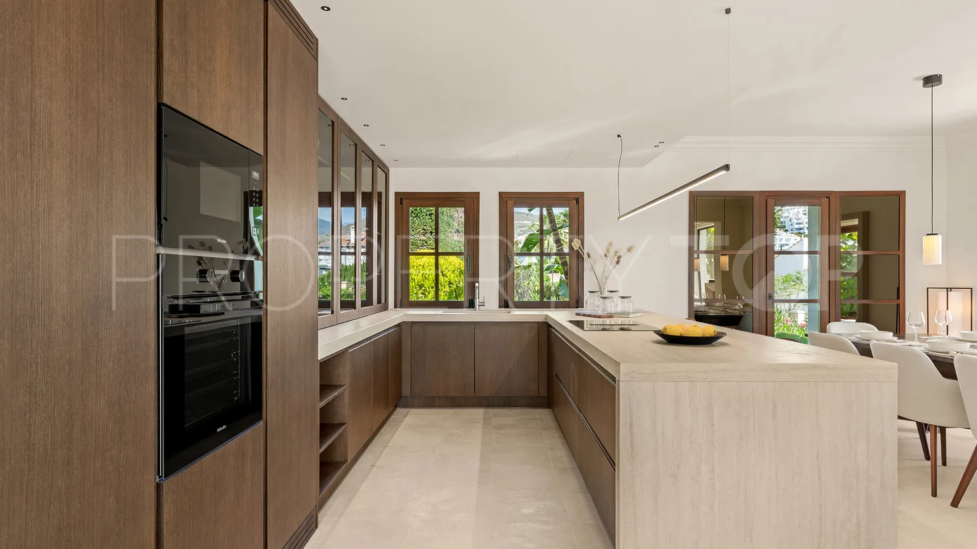 For sale Bellevue villa with 4 bedrooms
