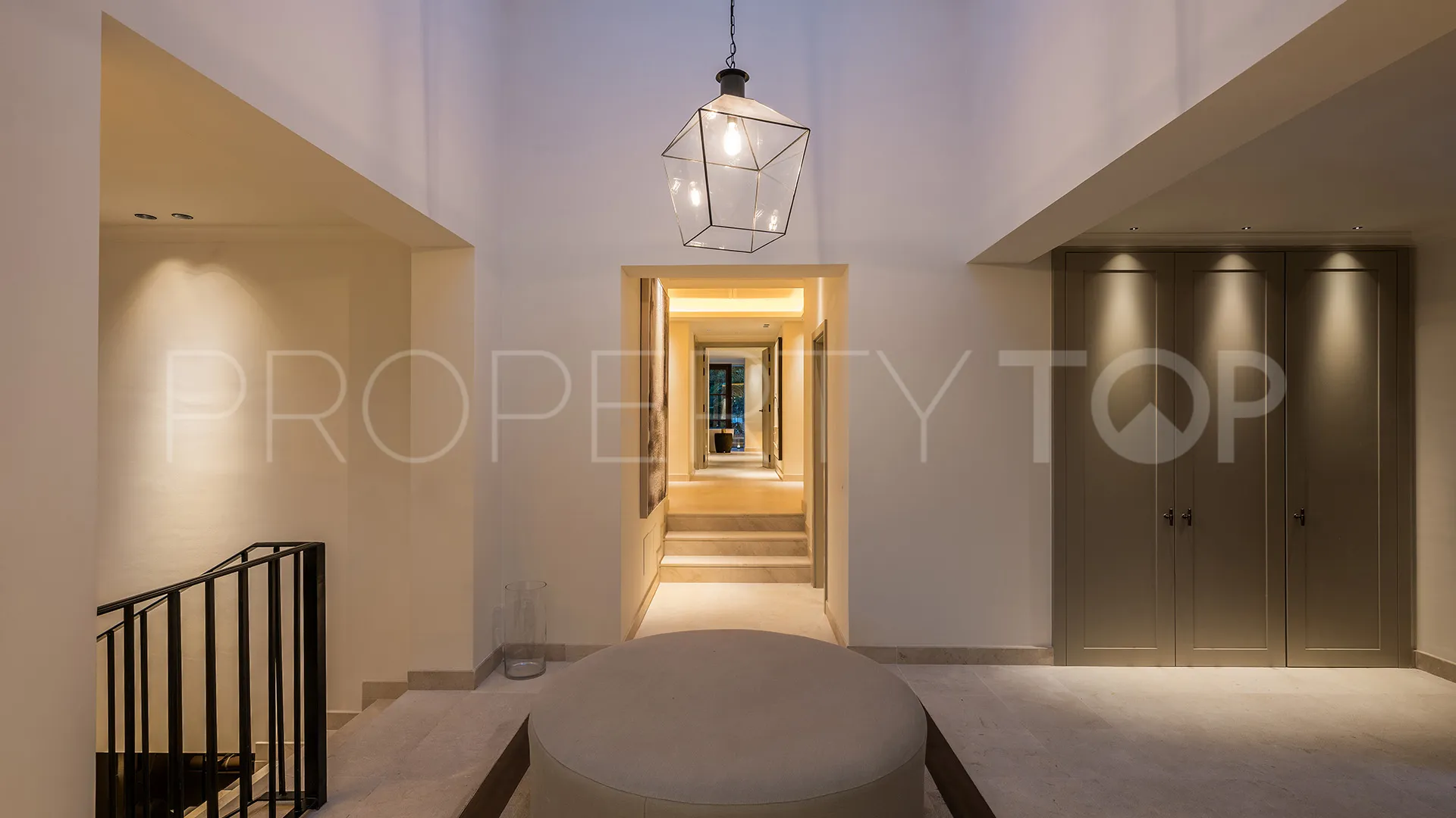For sale Bellevue villa with 4 bedrooms