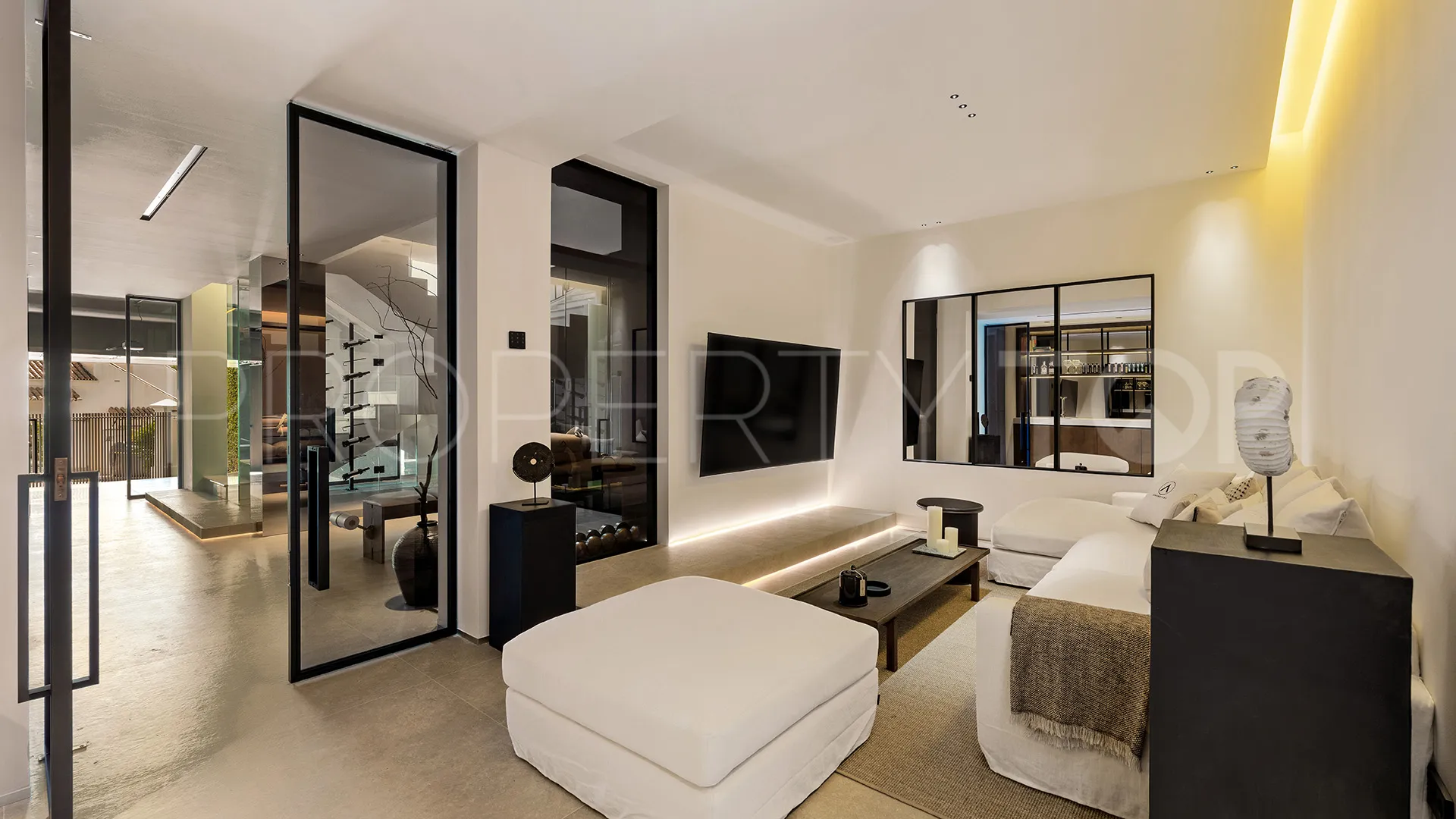 For sale Bellevue villa with 4 bedrooms