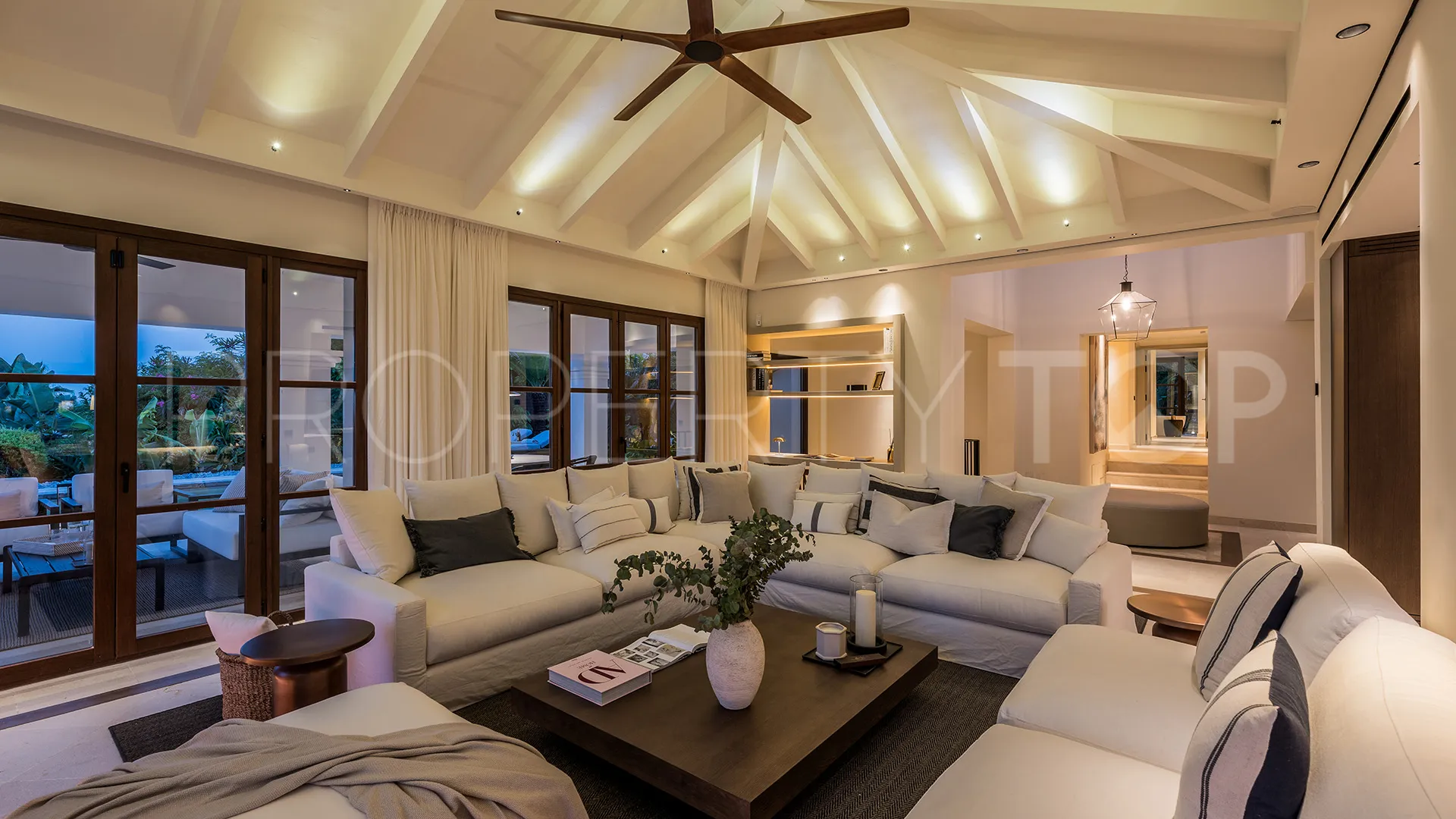 For sale Bellevue villa with 4 bedrooms