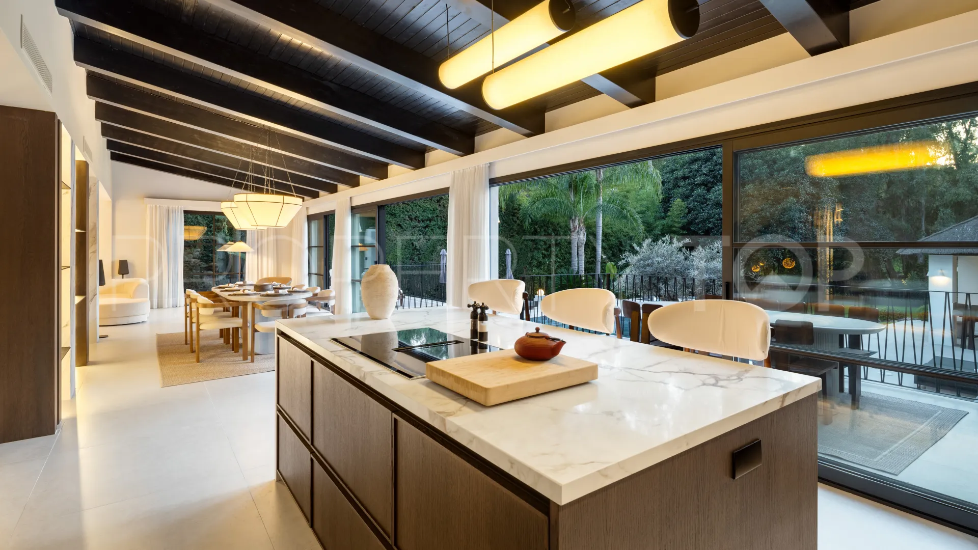 Las Brisas, villa en venta con 5 dormitorios