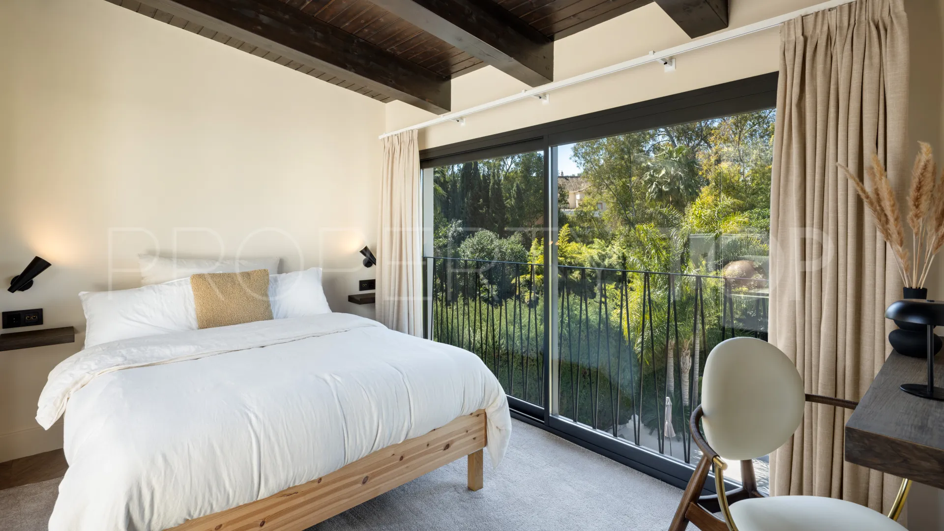 Las Brisas, villa en venta con 5 dormitorios