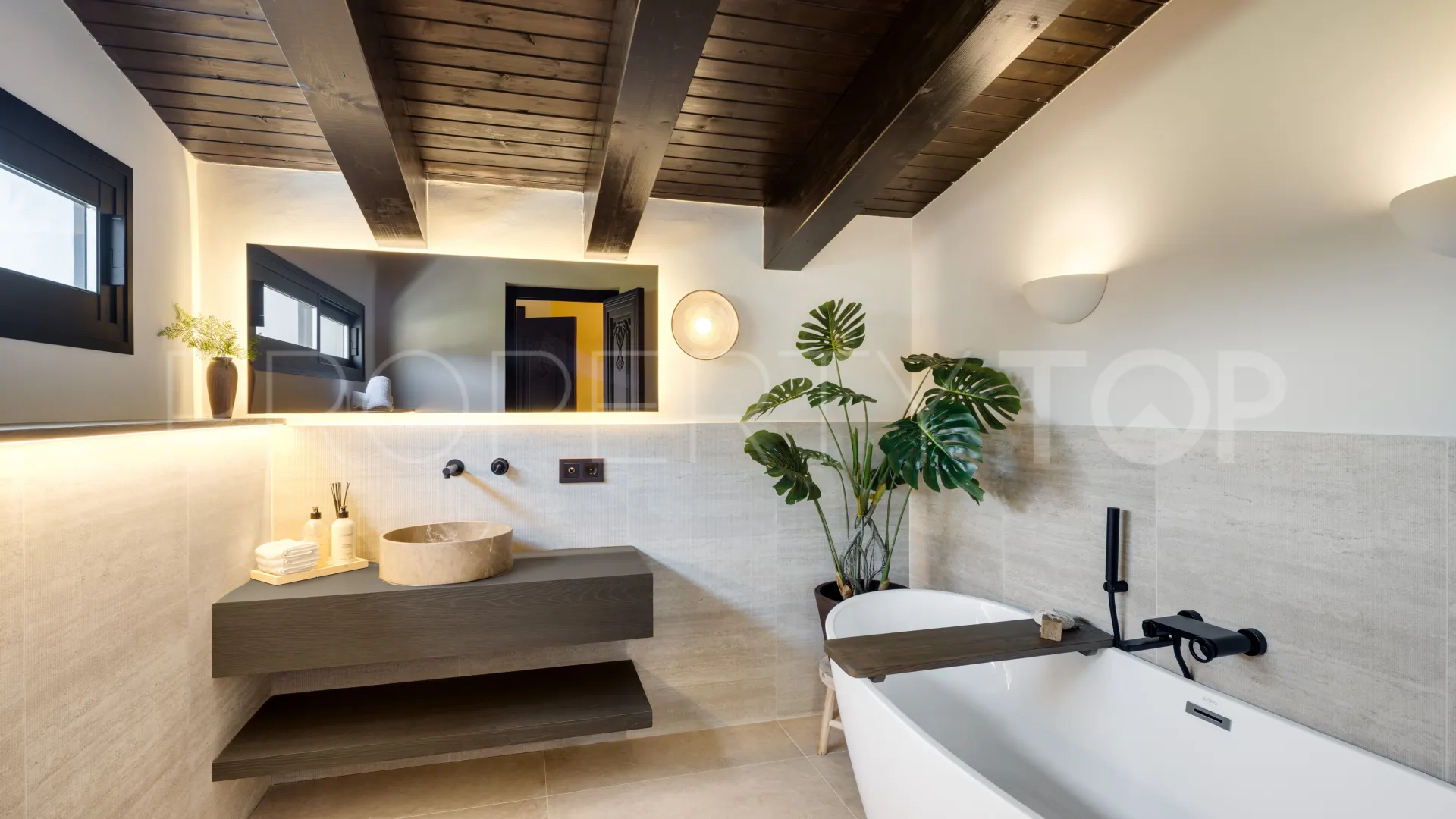 Las Brisas, villa en venta con 5 dormitorios