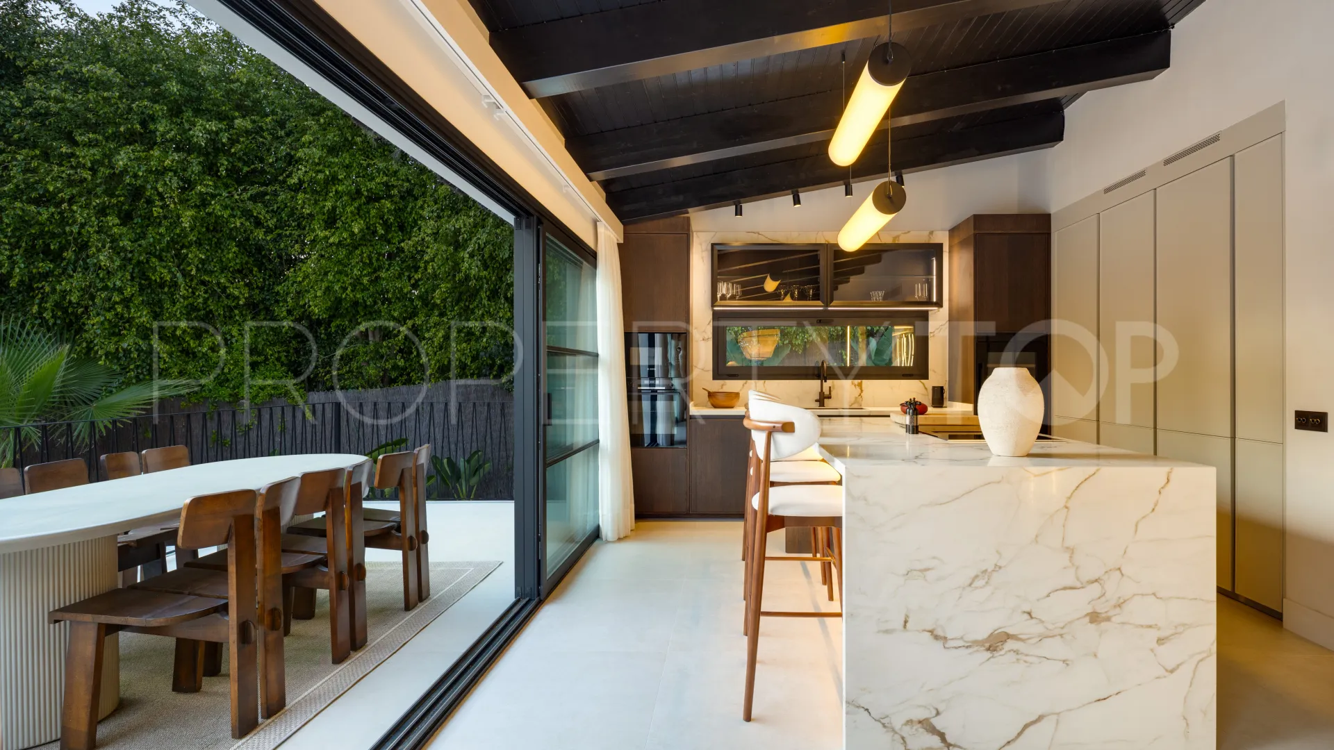 Las Brisas, villa en venta con 5 dormitorios