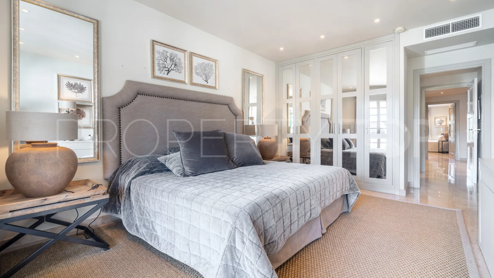 Penthouse in Puente Romano II for sale