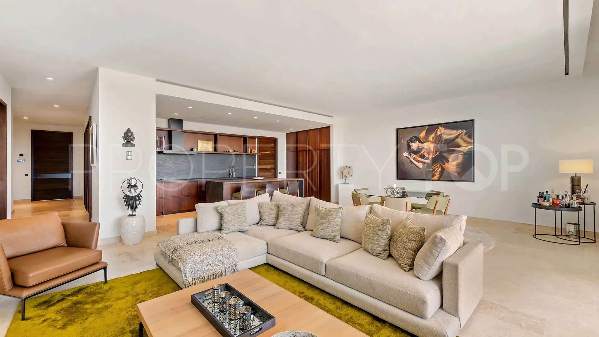 Buy apartment with 3 bedrooms in Finca Cortesin