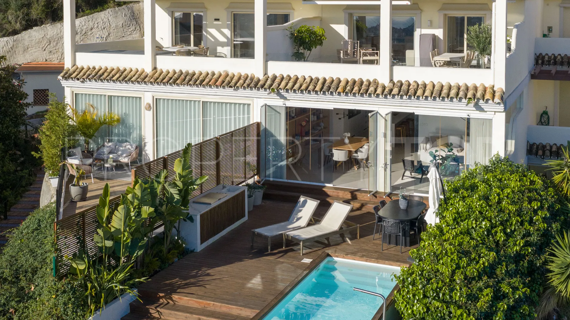 Se vende apartamento planta baja en Palacetes Los Belvederes