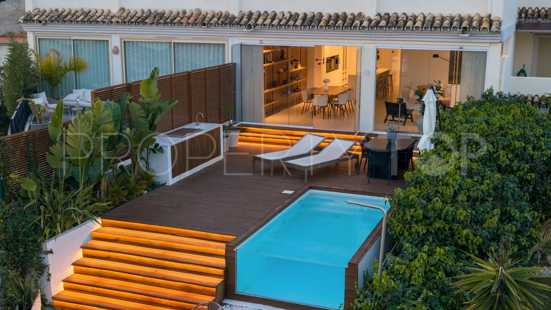 Se vende apartamento planta baja en Palacetes Los Belvederes