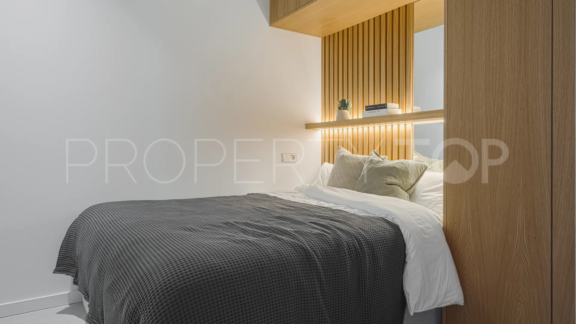 Se vende apartamento planta baja en Palacetes Los Belvederes