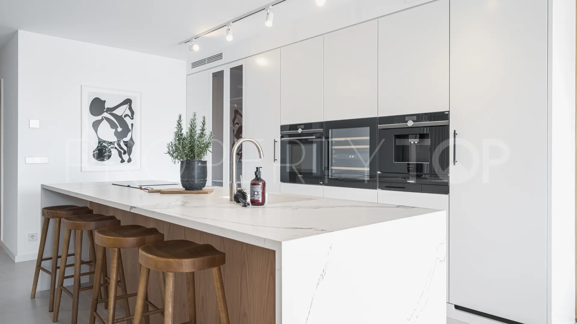 Se vende apartamento planta baja en Palacetes Los Belvederes