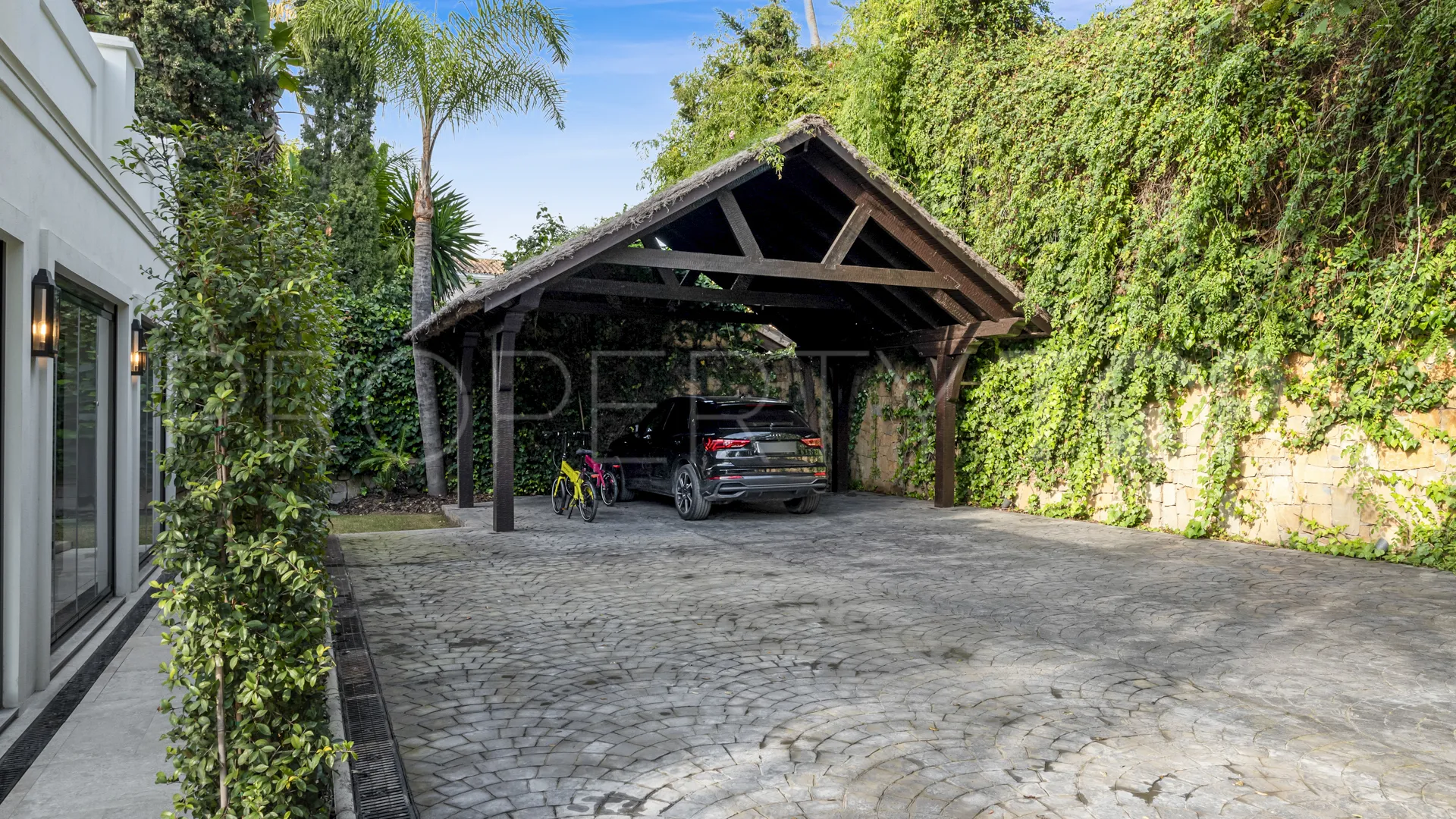 Villa a la venta en Nueva Andalucia