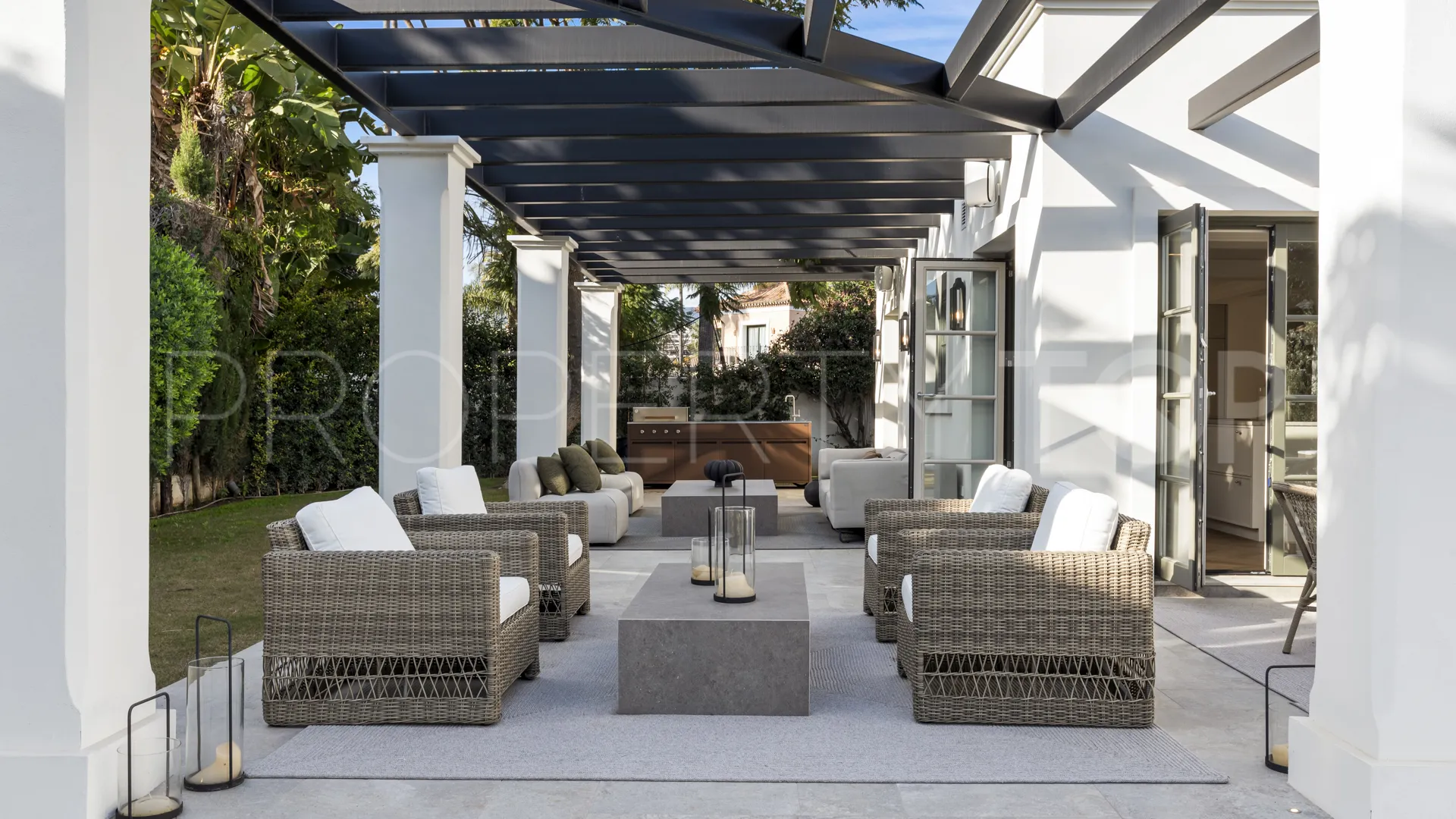 Villa a la venta en Nueva Andalucia