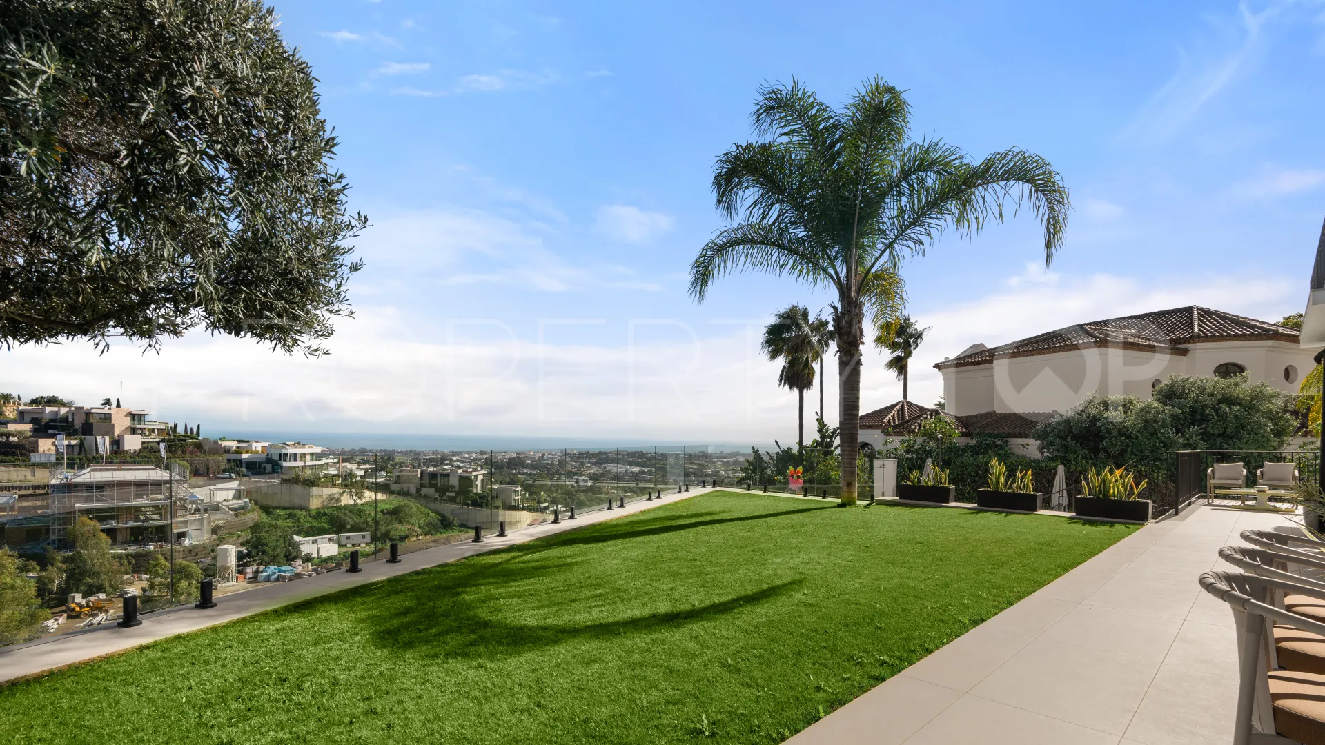 Villa with 5 bedrooms for sale in Monte Halcones