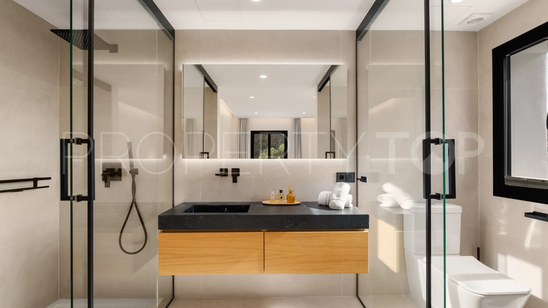 Villa with 5 bedrooms for sale in Monte Halcones
