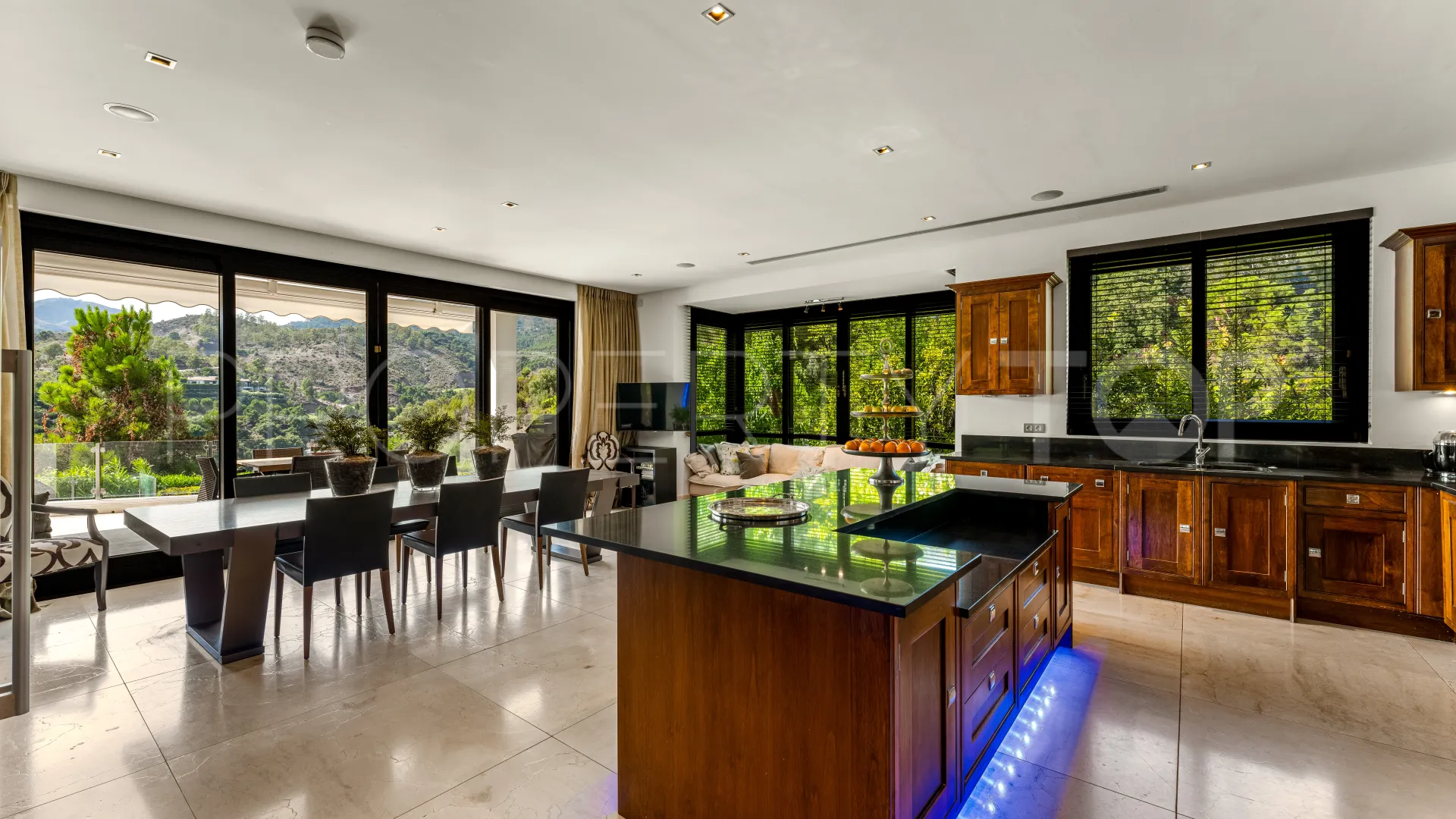 6 bedrooms villa in La Zagaleta for sale