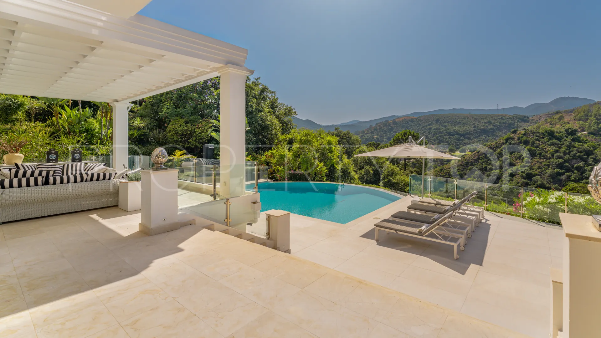 6 bedrooms villa in La Zagaleta for sale