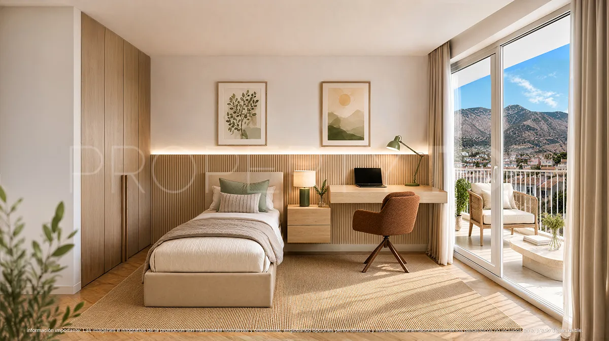 For sale apartment in Torremolinos Centro with 4 bedrooms