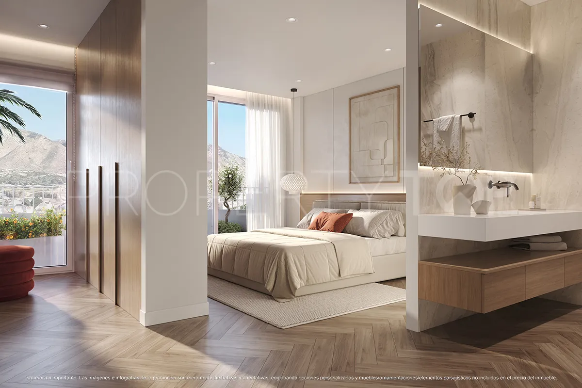 For sale apartment in Torremolinos Centro with 4 bedrooms