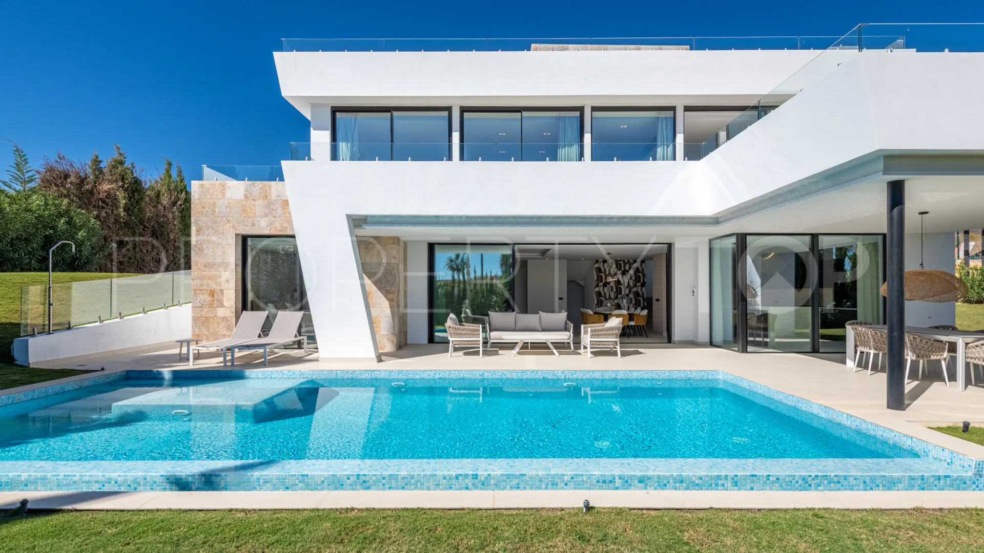 For sale villa with 4 bedrooms in Valle Romano