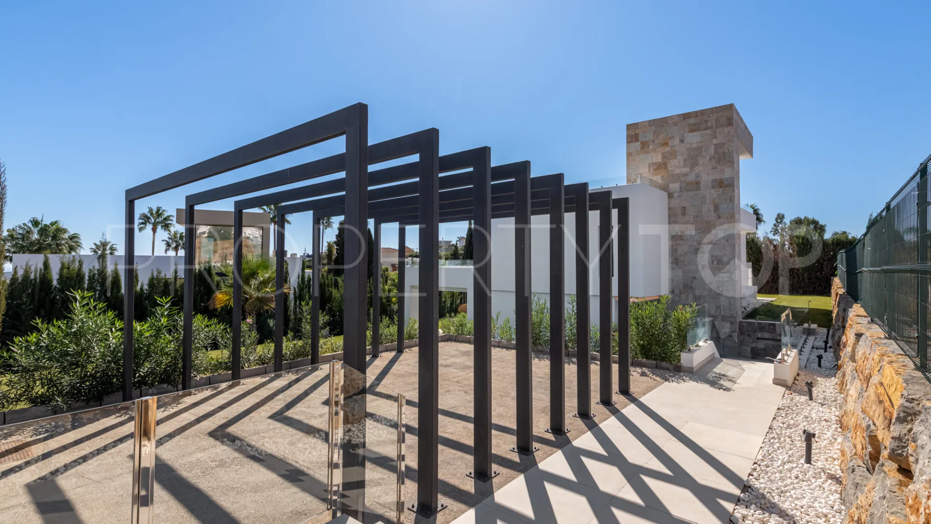 For sale villa with 4 bedrooms in Valle Romano
