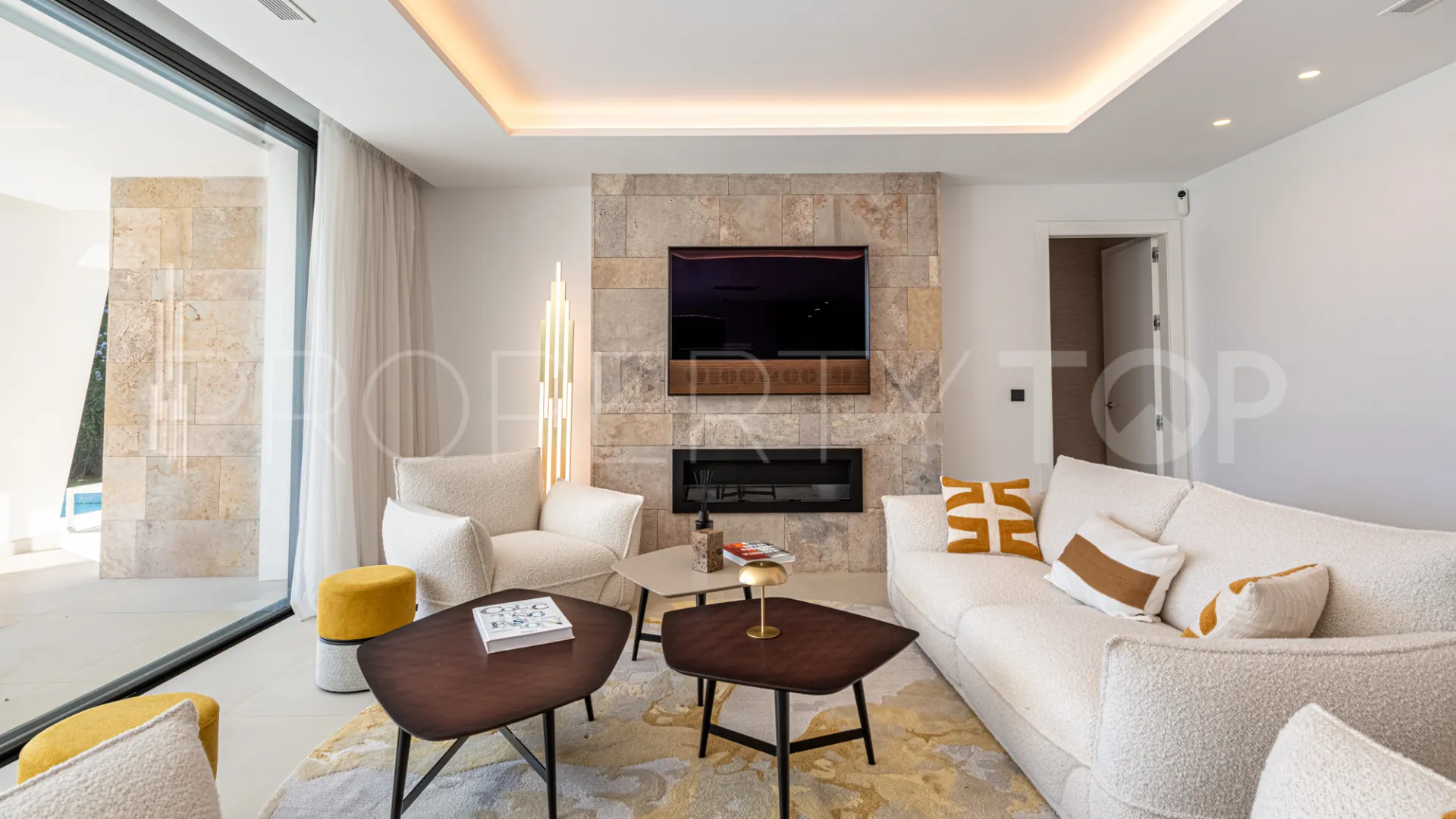 For sale villa with 4 bedrooms in Valle Romano
