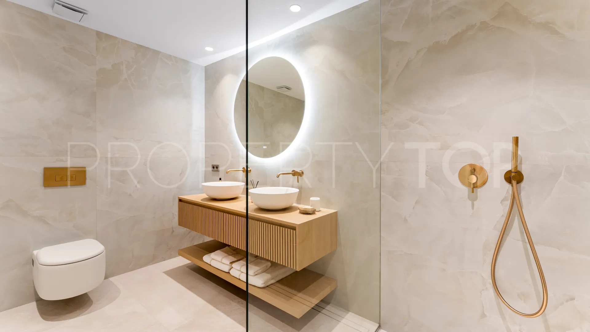 Se vende atico duplex en Torre Bermeja con 3 dormitorios