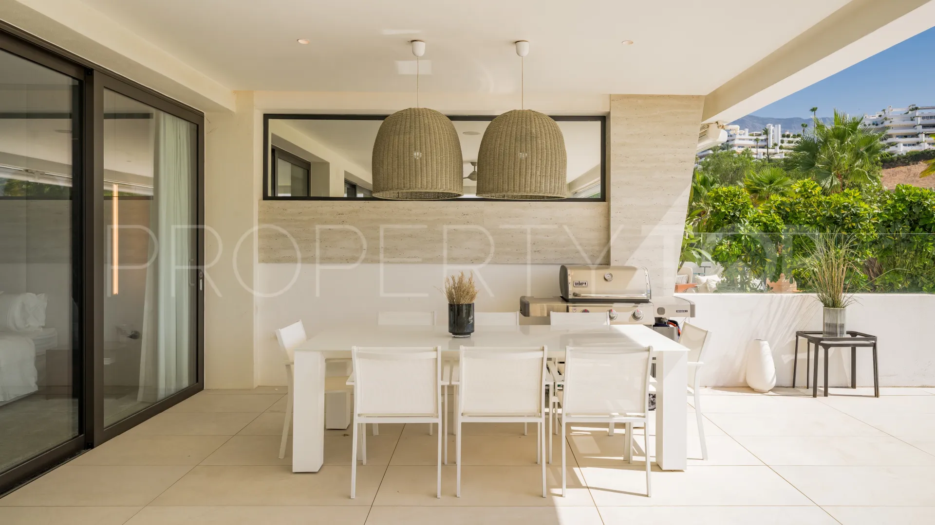 Duplex planta baja en venta de 4 dormitorios en Epic Marbella