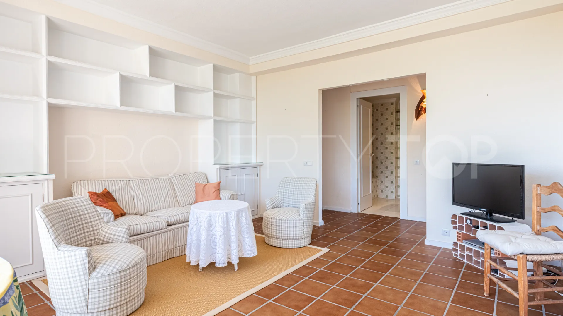 Apartamento en venta en Torres de Aloha de 2 dormitorios