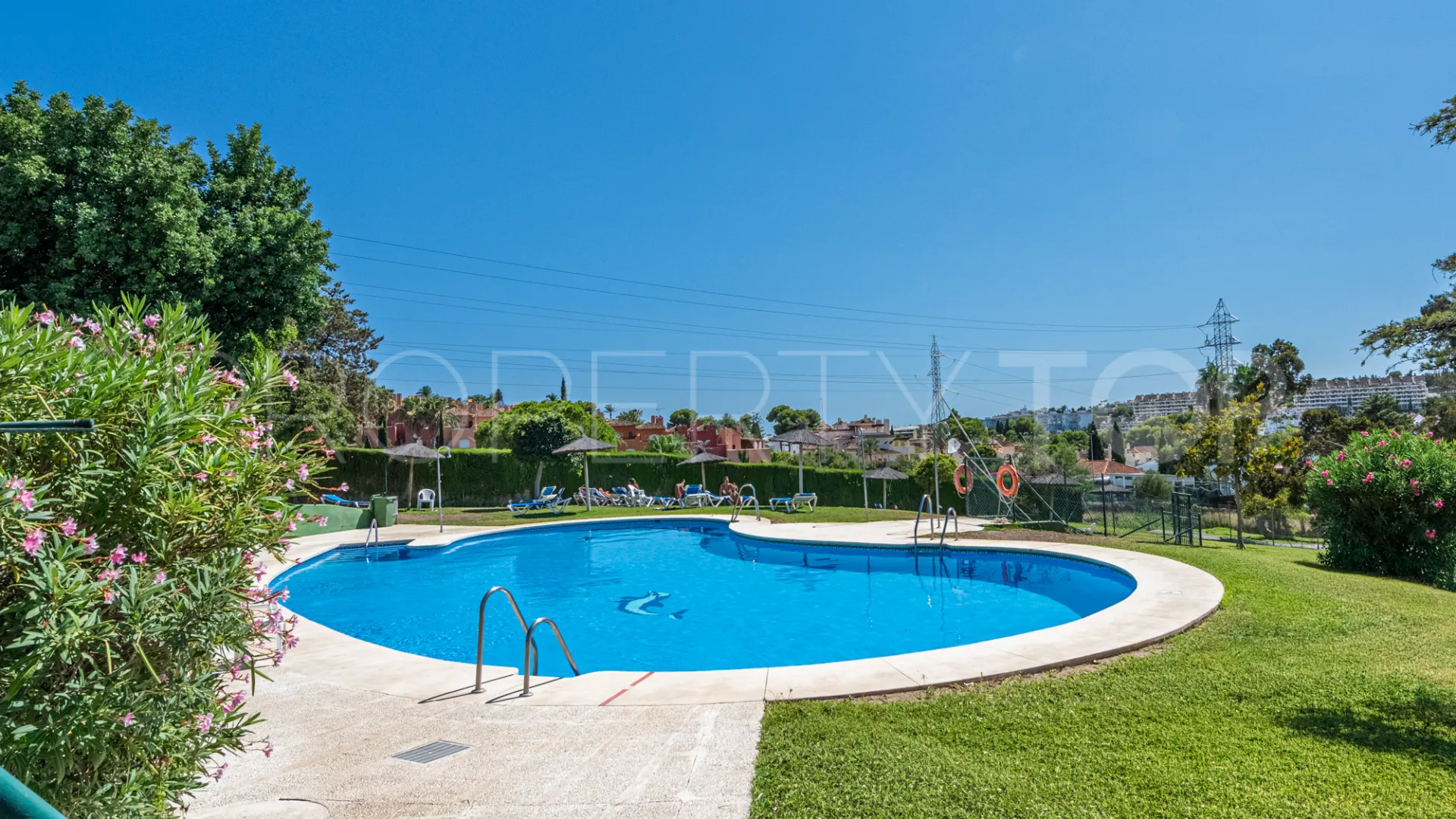Apartamento en venta en Torres de Aloha de 2 dormitorios
