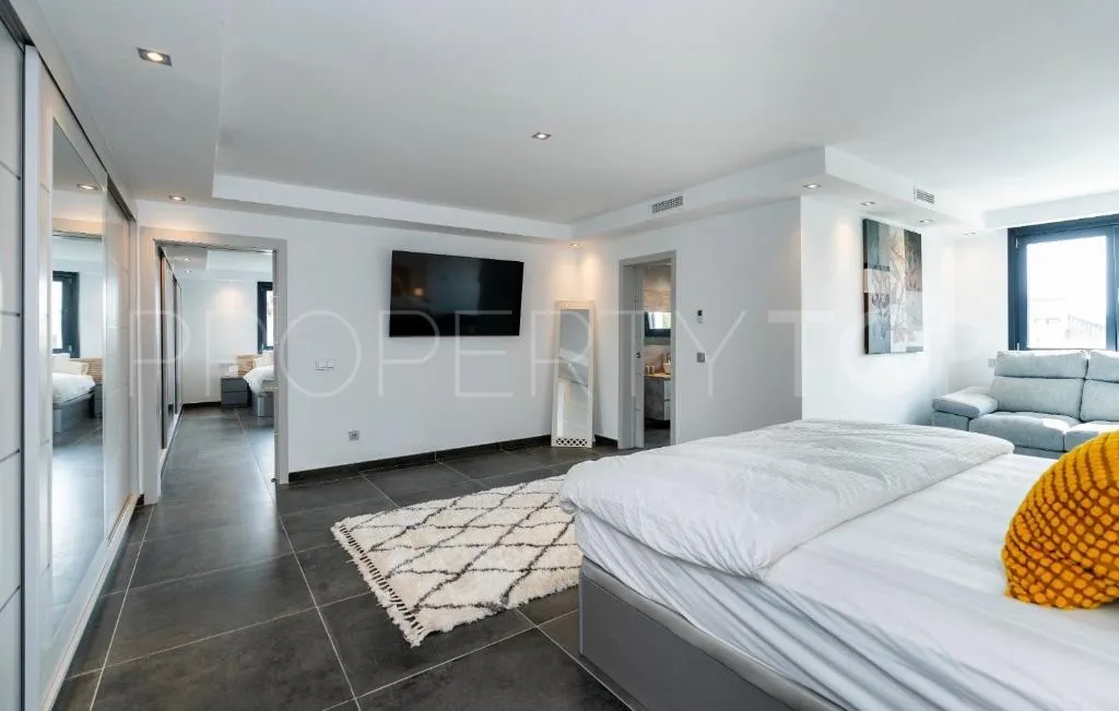 Se vende villa en Nueva Andalucia